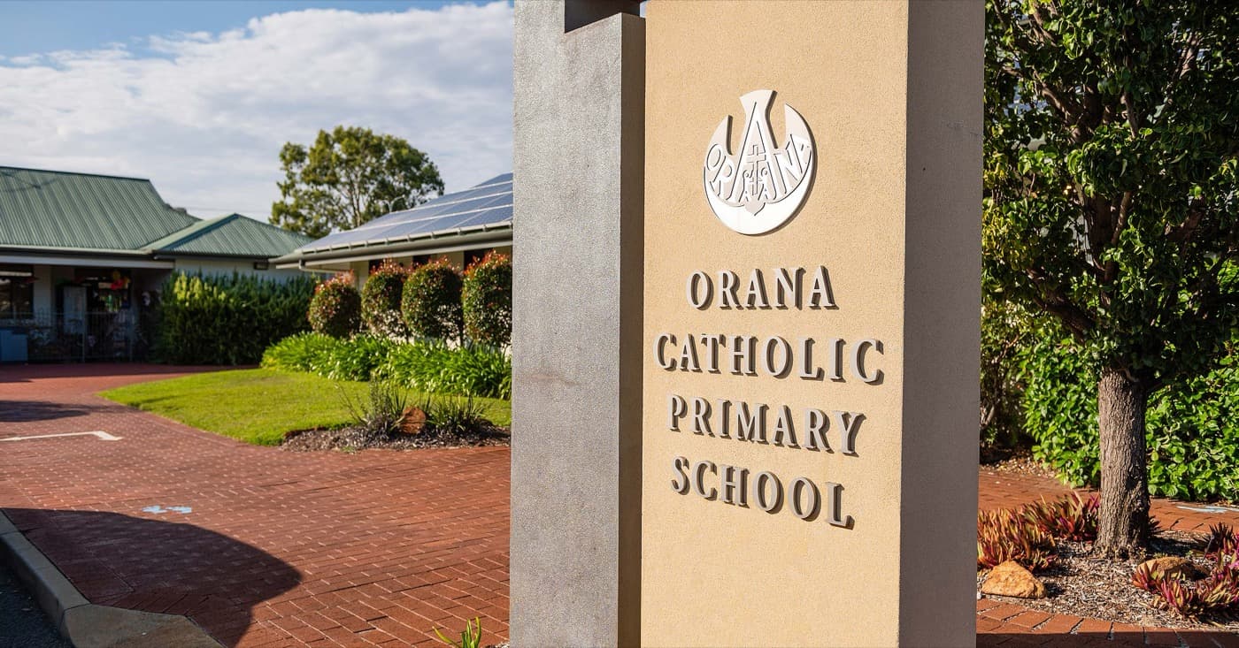 Students in Orana Catholic Primary School uniforms